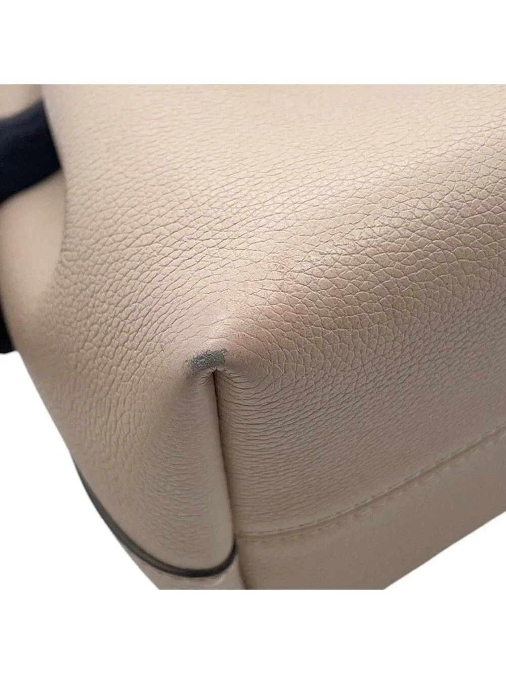 Louis Vuitton Shoulder Bag Leather Lockme Bucket NV 3way